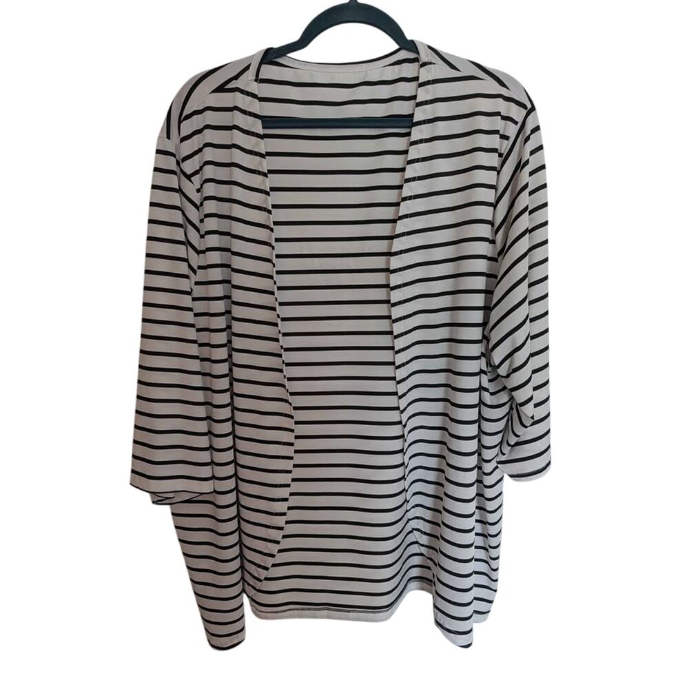 Plus Size Lightweight Striped Quarter Sleeve Cardigan